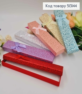 Коробка блискуча з тисненням Сердечками, з бантиком, 21*4,5*2см, кольори в асорт. 513144 фото